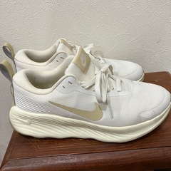 NIKEナイキウォーキングシューズ　24.5美品の画像