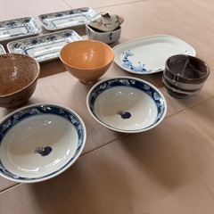 和皿 食器 丼 小皿 ちゃわん　茶碗　の画像