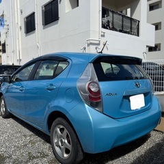H２４年式　アクア　車検付きの画像