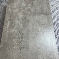 机(テーブル)の画像