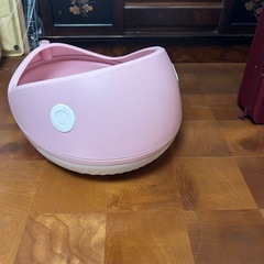 クジラ型猫用トイレの画像