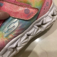 スケッチャーズ　光る靴の画像