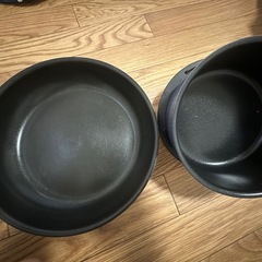 フライパンと鍋の画像