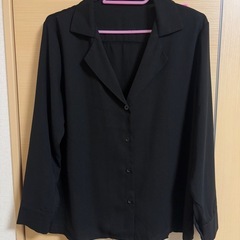 ブラックシャツ