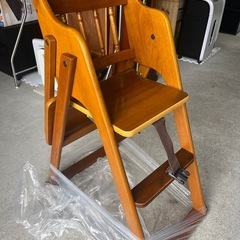 ハピネス 木製ベビーチェア ハイチェア 折りたたみ式 ダイニング用　テーブル付き 保護バンド 中古品 ①の画像