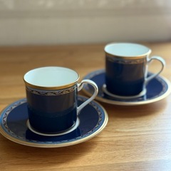 Noritake ボーンチャイナ ティーカップとソーサー セットの画像
