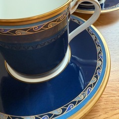 Noritake ボーンチャイナ ティーカップとソーサー セットの画像