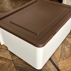 衣装ケースの画像