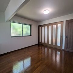 敷地内駐車場完備してます！！敷金・礼金・仲介手数料無料！家…