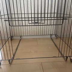 お話し中　
ストーブ　ヒーター　柵の画像