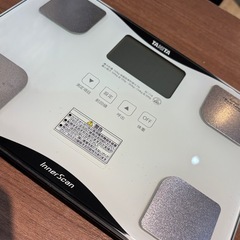 タニタインナースキャン体組成計美品のお品を大変お安くお譲り致します！の画像