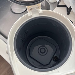 電気ポットの画像