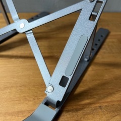 アルミPCスタンドの画像