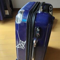 キャリーケースの画像