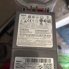 ダイソンＳＶ２５コードレスクリーナーの画像