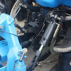 イセキ トラクタ TA325F 32馬力 パワステ 4WD 耕耘170【簡易清掃・下取歓迎】【農機具でっく】【福岡】【トラクター】の画像