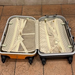 キャリーケース・スーツケース 旅 出張 池袋の画像