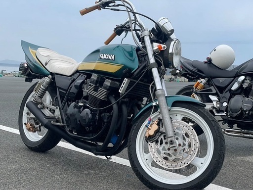 ヤマハ XJR400