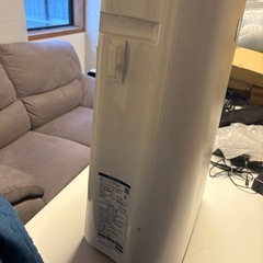 シャープ　空気清浄機　KC-G50-W 2018年製の画像