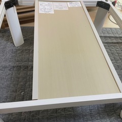 こたつテーブルの画像