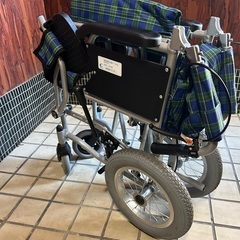 車椅子の画像
