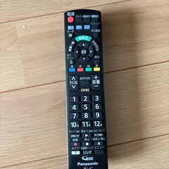パナソニック32V型テレビ　リモコン付き2022年製の画像