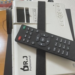【緊急・10/20(月)まで】4000円！プロジェクター＆スタンドセット (東海大学前駅)の画像