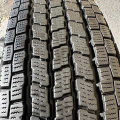 【軽バン・軽トラック用 バリ山 スタッドレスタイヤ YOKOHAMA iceGURAD iG91 145/80R12 LT 】社外品12インチアルミホイール付き  12X4.00B  4本セット  美品！の画像