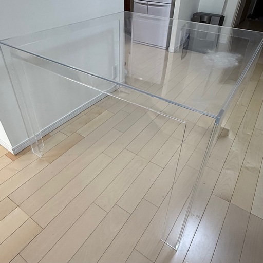 トーヨーキッチン　テーブル　Kartell