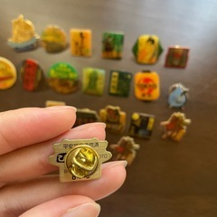 ご当地おみやげ　　ピンバッチの画像