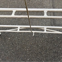 アルミ 三脚脚立 8段 造園 園芸 高所作業 はしご 庭木 剪定 メーカー不明 《ダメージ有り》の画像