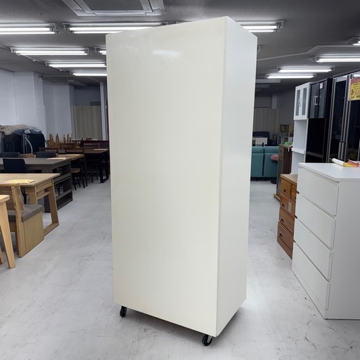 【美品‼️】オシャレ♪ キャスター付き 80cm幅ワードローブ クローゼット タンス 衣類収納家具 ホワイト♪