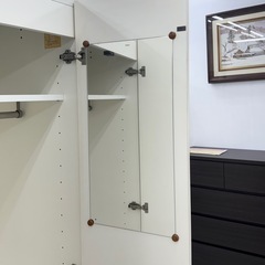 【美品‼️】オシャレ♪ キャスター付き 80cm幅ワードローブ クローゼット タンス 衣類収納家具 ホワイト♪の画像