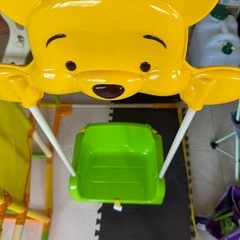 プーさん　子供　ジャングルジム　ブランコ　遊具の画像