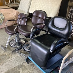 中古品☆バーバー椅子3台セット☆理容美容室☆カット椅子2台シャンプー電動椅子1台☆店舗用椅子セットの画像