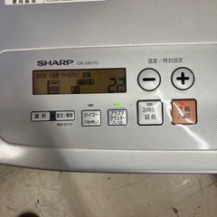 I2510-425 シャープ石油ファンヒーター　OK-58V7C 2004年製　通電確認済み　中古の画像