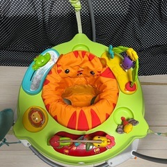 FISHER PRICE のベビージャンパー Gracoブランドのポータブルベビーベッドの画像