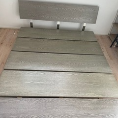 ベッドフレームの画像
