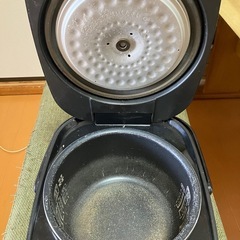 炊飯器の画像