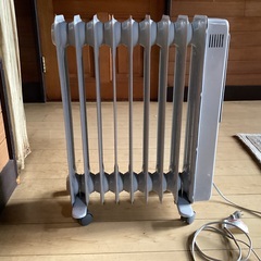 PHILIPS オイルヒーター HD3472の画像
