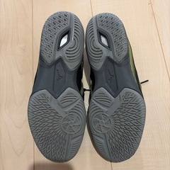 卓球シューズ25.5cmウェーブカイザーブルク7７の画像