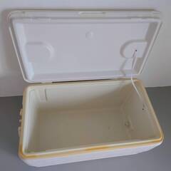 igloo クーラーボックスの画像