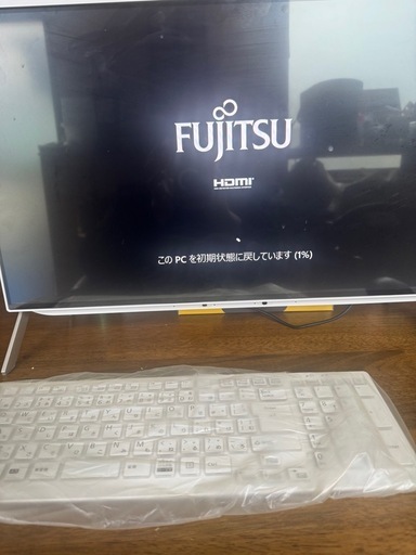 富士通　FMVF60G3W 2023年製