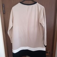 トップス　トレーナーの画像