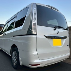 8人乗り特別仕様車☆☆ガソリン代 節約☆S-HYBRID入りました‼️27年式☆月々1.2万円〜分割払い可❗️車検2年付き！大人気☆ニッサン セレナ☆フリップダウンモニター付き☆Bluetooth対応ナビ☆走行中DVD見れます☆ETC☆便利なバックカメラ♪アラウンドビューモニター☆ドラレコ付きのフル装備☆両側電動スライドドア☆ウィンカーミラー☆フル装備☆車内広々三列シート‼️の画像