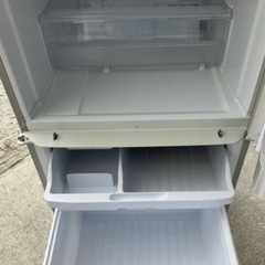 ★募集再開★冷蔵庫　両開き　ファミリータイプ　大容量　SJ-WA35A シャープ　350L 2015年の画像