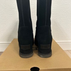 超美品　UGG CLASSIC SHORT BOOT ムートンブーツ ブラック 25cmの画像