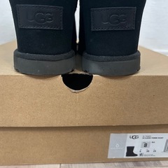 超美品　UGG CLASSIC SHORT BOOT ムートンブーツ ブラック 25cmの画像