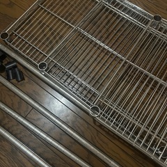 （お譲りの方決まりました）スチールラックの画像