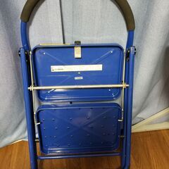 踏み台　脚立　スチール製　イスにもなりますの画像